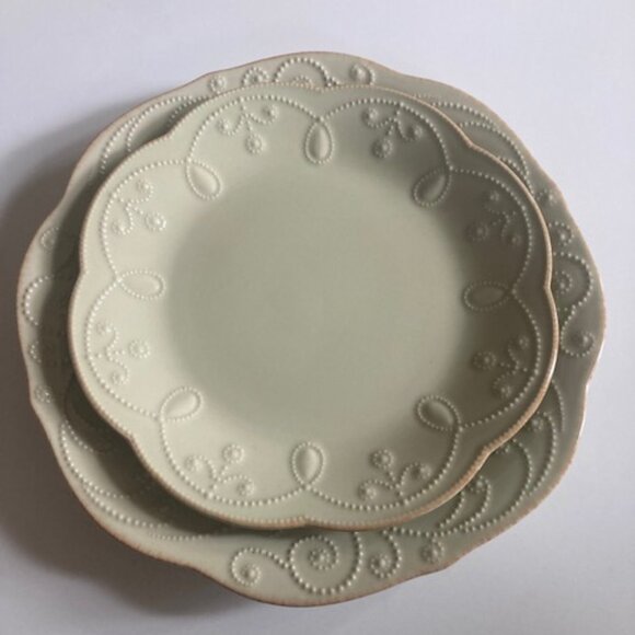 4 Piece Lenox French Perle Dinner Set in Pistachio - Picture 8 of 8